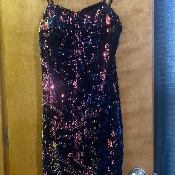 Sequined Bodycon Dress - Picture 1 of 2